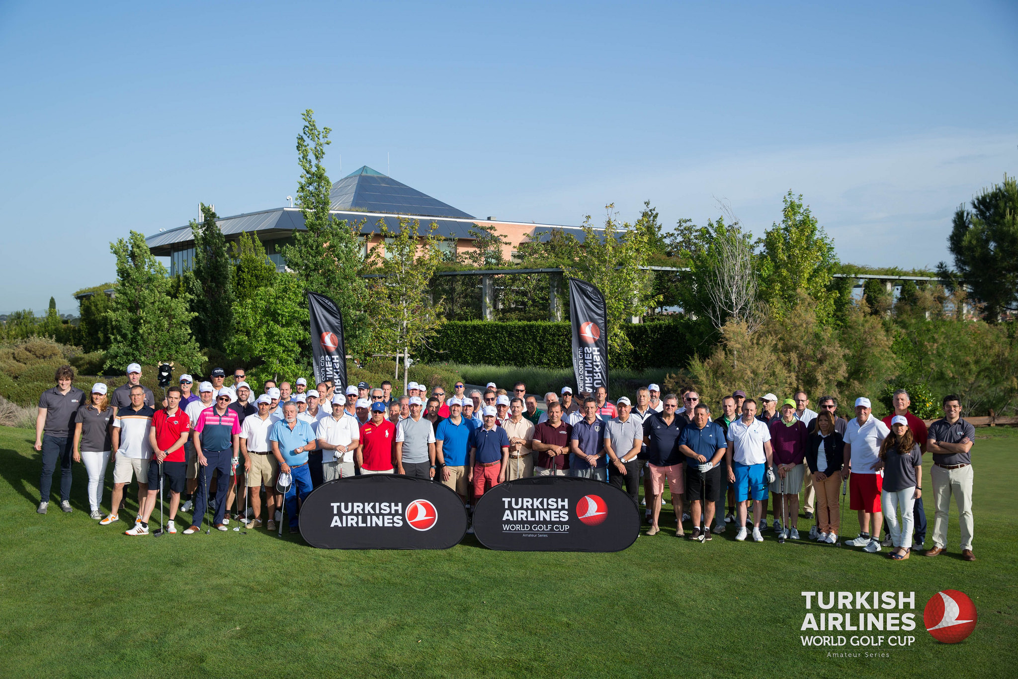 participantes del torneo de golf amateur de Turkish Airlines